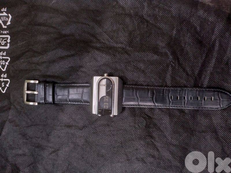 Rare Fossil Men’s 44mm Dual Time, Wood Dial, Leather Strap 1