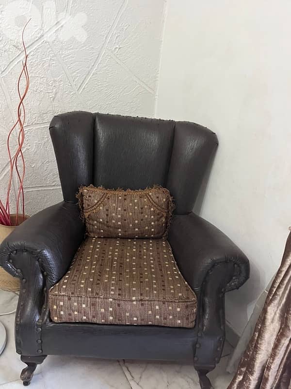 صالون كبير مرتب تقيل بدو تنجيد 3