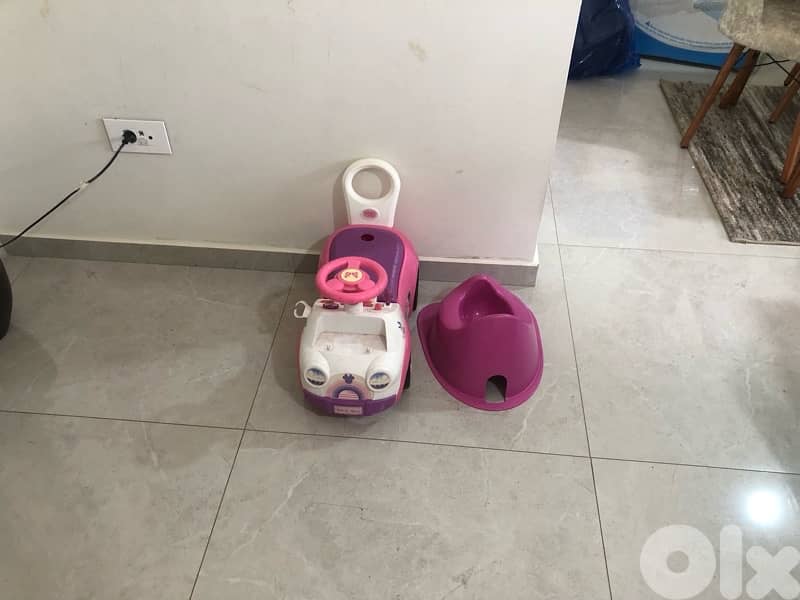 car Toy and potty - سيرة لعبة و نونو 1