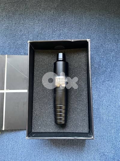 Tattoo machine and tattoo power supply