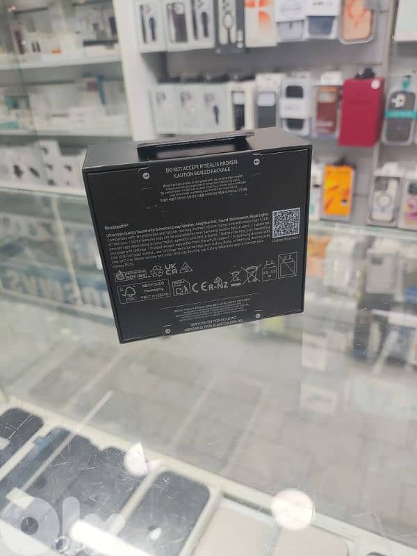 Samsung Galaxy Buds 3 Pro 1