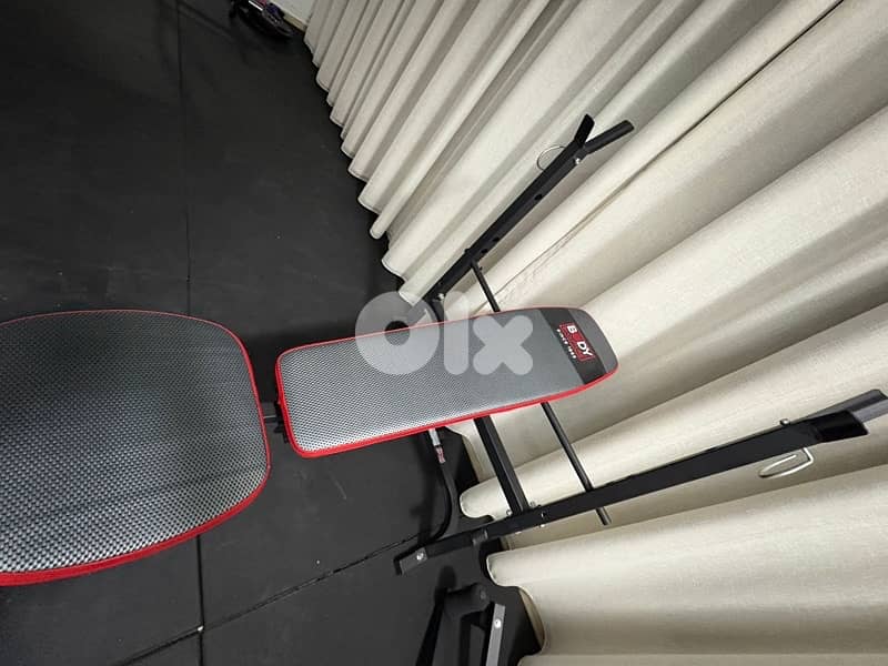 8-in-1 Weight Bench 3