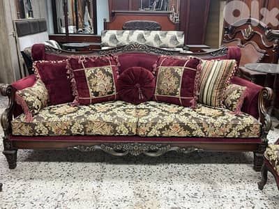 طقم كنبايات حفر ملكي خشب زان خمس قطع وطاولة