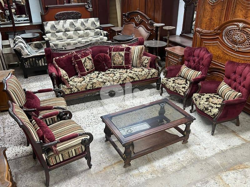 طقم كنبايات حفر ملكي خشب زان خمس قطع وطاولة 6