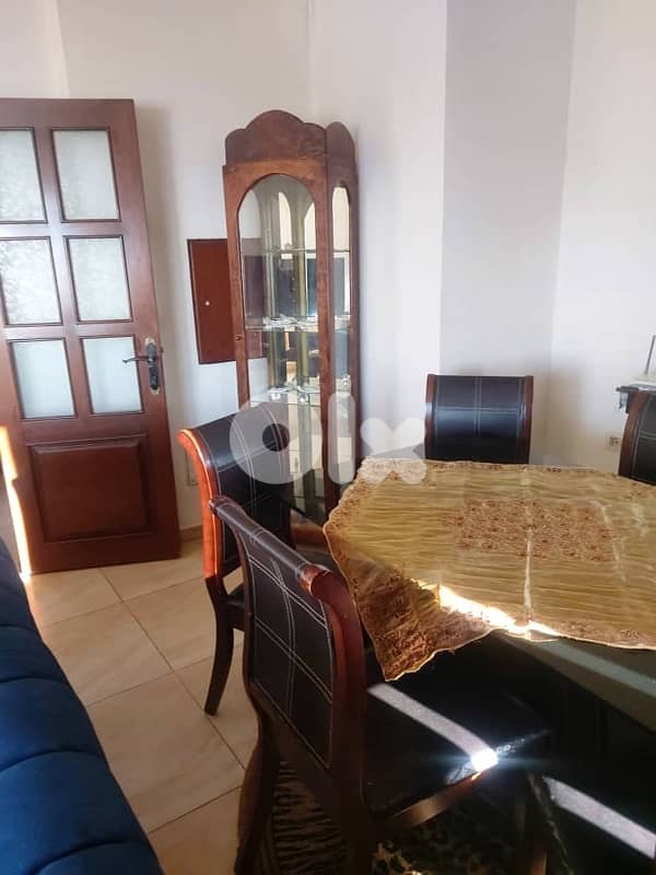 طاولة سفرة بحالة ممتازة 0