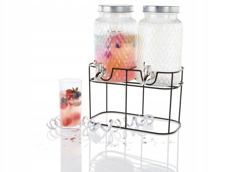 ERNESTO 2 GLASS WATER DISPENSER WITH A MODERN STAND. _4$ delivery. 3