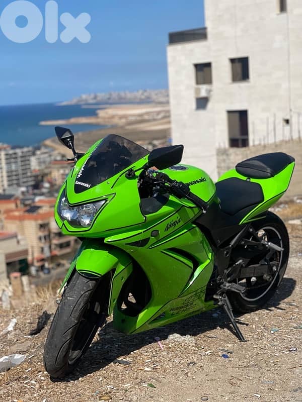 kawazaki ninja 2012 1