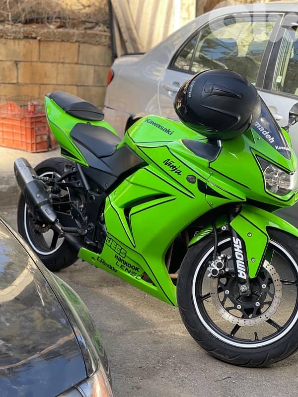 kawazaki ninja 2012 3