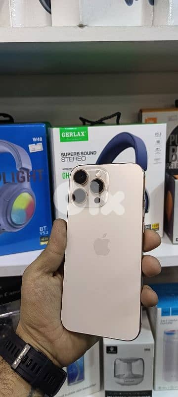 iPhone 16 Pro Max 256GB 1