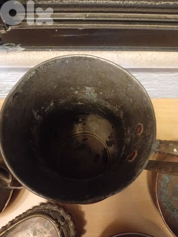 مجموعه نحاسيات قديمه جدا حوالي ٣ كيلو 1