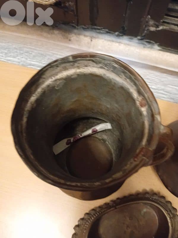 مجموعه نحاسيات قديمه جدا حوالي ٣ كيلو 3