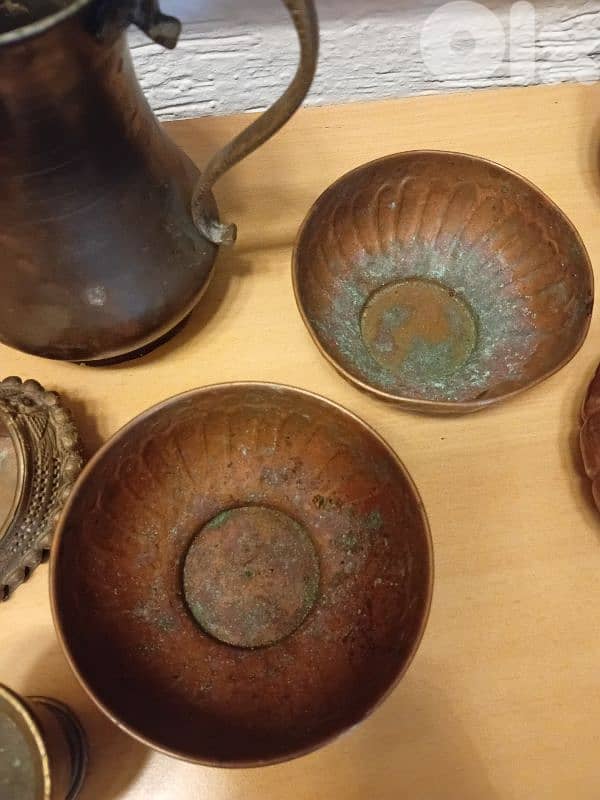 مجموعه نحاسيات قديمه جدا حوالي ٣ كيلو 4