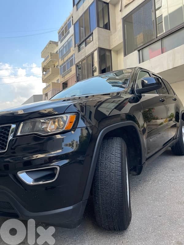 Grand cherokee laredo 2017 0