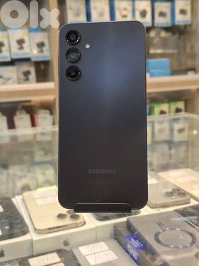 Used a16 8/256 gb black