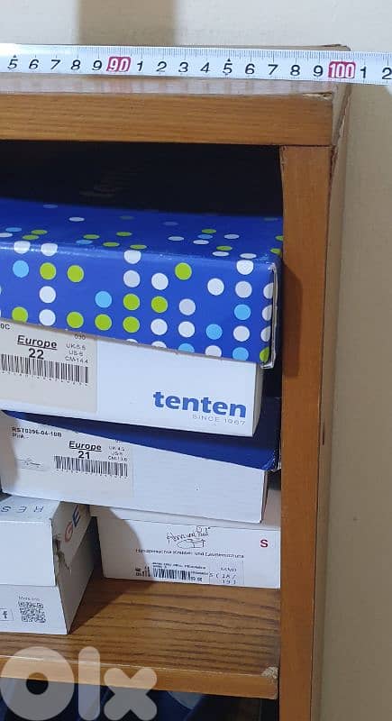 درف  أحذية كبير  مستعمل نضيف  (عدد ١ ) طول ١٣٠ عرض ١٠٠  غمق  ٢٧  بيروت 5