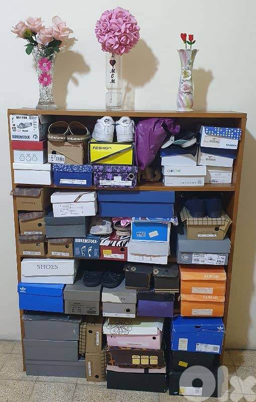 درف  أحذية كبير  مستعمل نضيف  (عدد ١ ) طول ١٣٠ عرض ١٠٠  غمق  ٢٧  بيروت 7