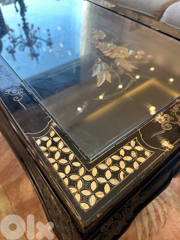 Oriental Coffee Table Lacquered in Black  with Stone 6