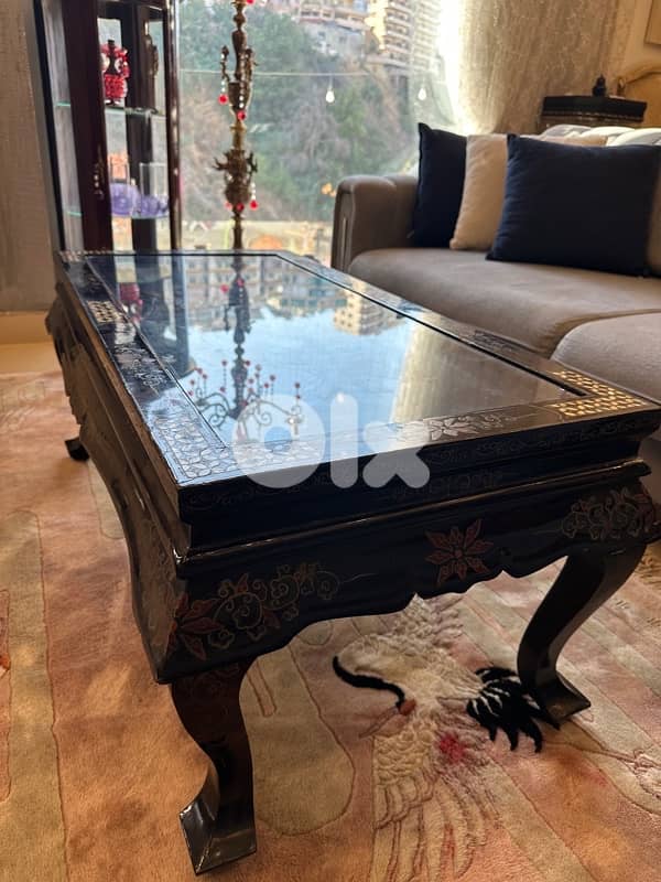 Oriental Coffee Table Lacquered in Black  with Stone 9