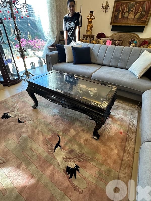 Oriental Coffee Table Lacquered in Black  with Stone 12