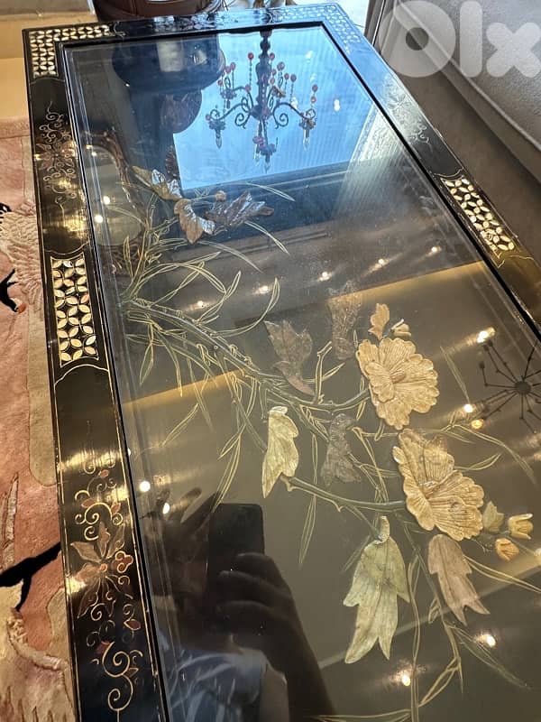 Oriental Coffee Table Lacquered in Black  with Stone 13