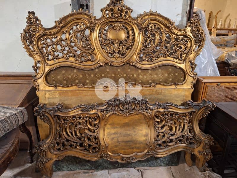 تخت مجوز انتيك روعه الفخامة والجمال خشب زين حفر فخم جدا 0