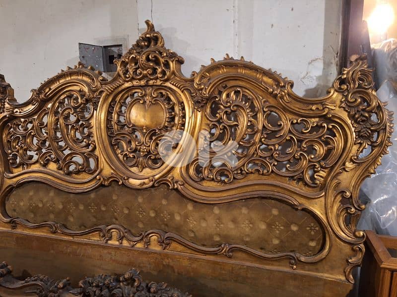 تخت مجوز انتيك روعه الفخامة والجمال خشب زين حفر فخم جدا 2