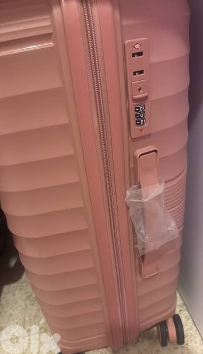 طقم شنطات سفر للبيع