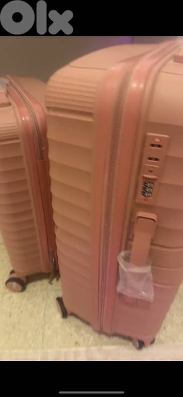 طقم شنطات سفر للبيع 3