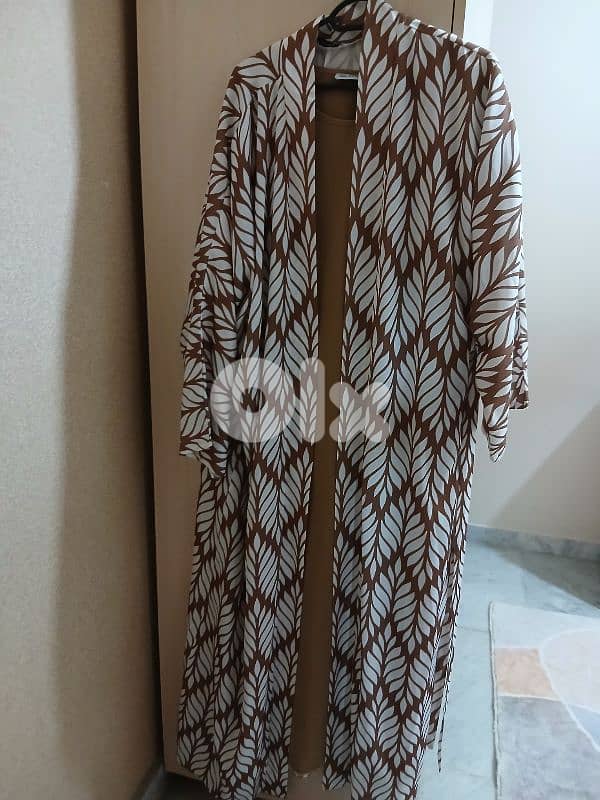 عبايات  ملونة 1