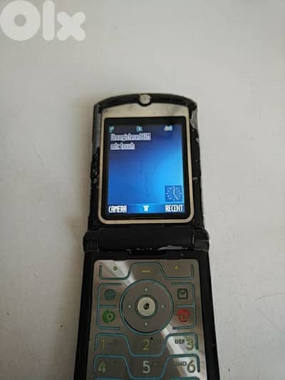 Old Motorola V3 Razr (read details) - Not Negotiable