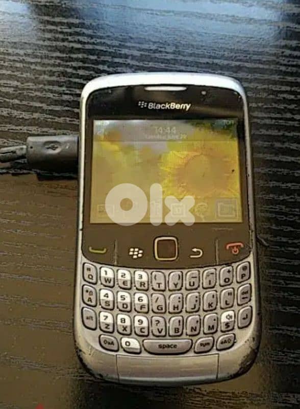 Old Blackberry Curve (read details) - Not Negotiable 0