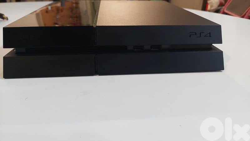 PS4 1TB  m3adle 3