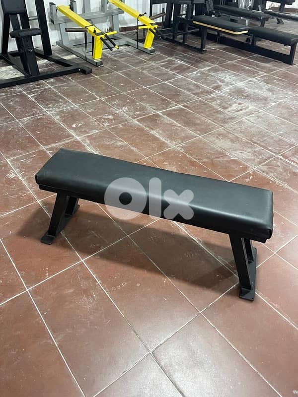 Flat bench like new 4