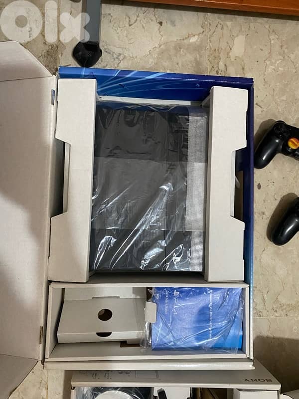 Playstation 4 fat, 500 GB 0