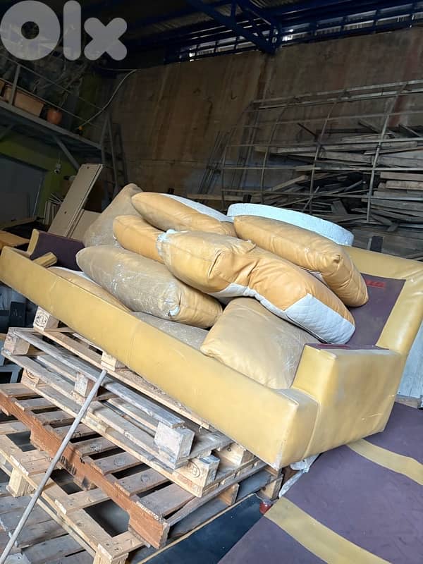 sofa كنبة 5 مقاعد جلد حقيقي للبيع 1