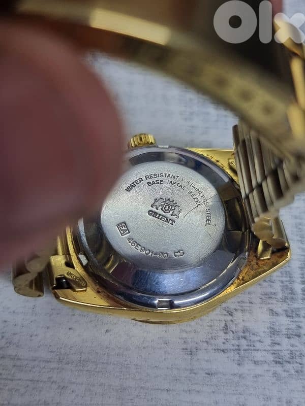 ساعات وقلام اصلي 2