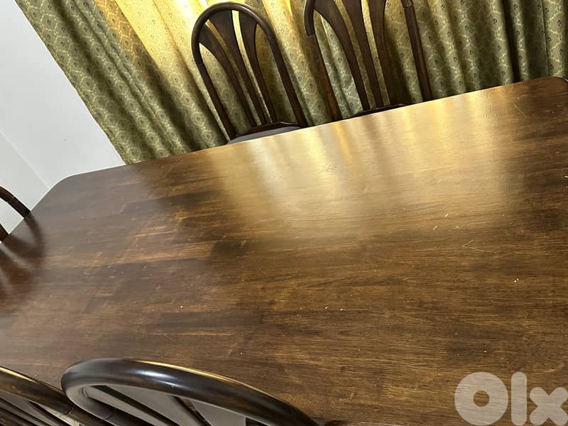 Table + 8 chairs 4