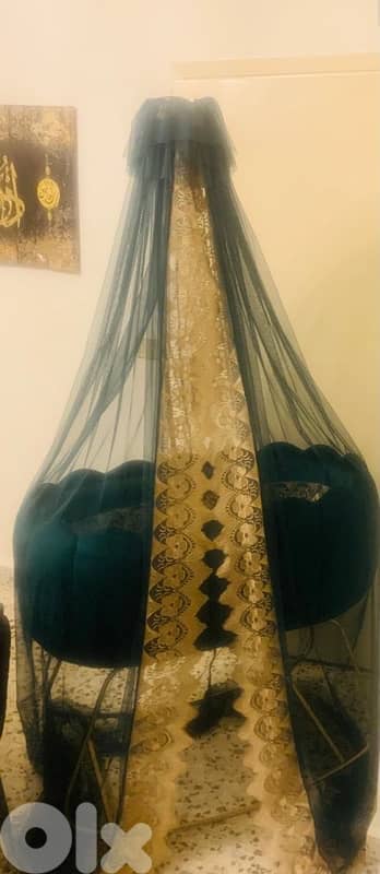 تخت بيبي للبيع 0