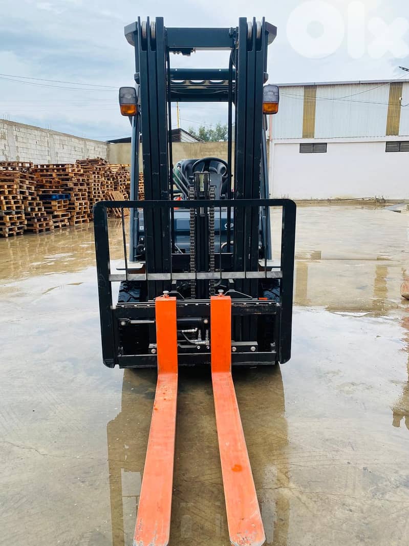 Toyota 2.5Ton Forklift 2024 0