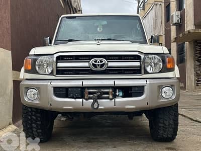 Toyota Land Cruiser 2016