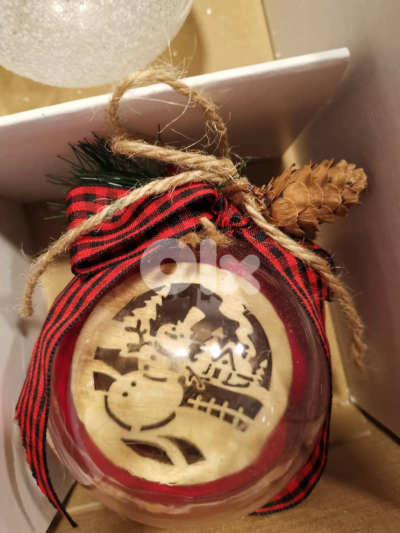 Gorgeous, Full-Profile Big Christmas tree +  (ex 5