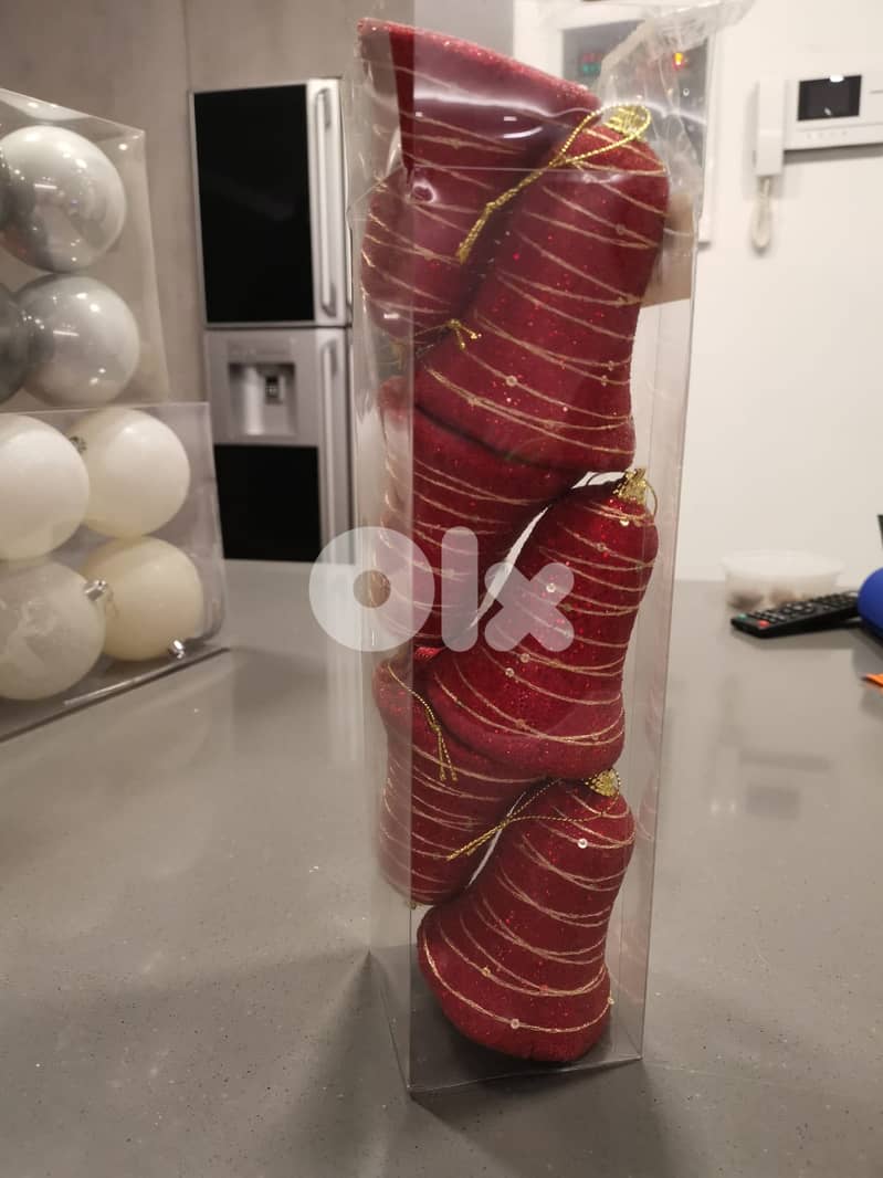 Gorgeous, Full-Profile Big Christmas tree +  (ex 11