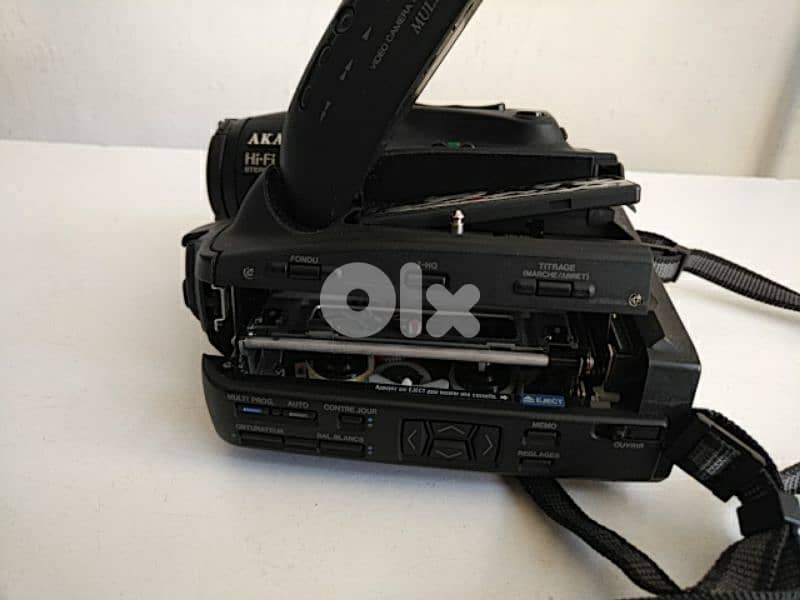 Vintage Akai V8 PV-M4F video camera - Not Negotiable 1
