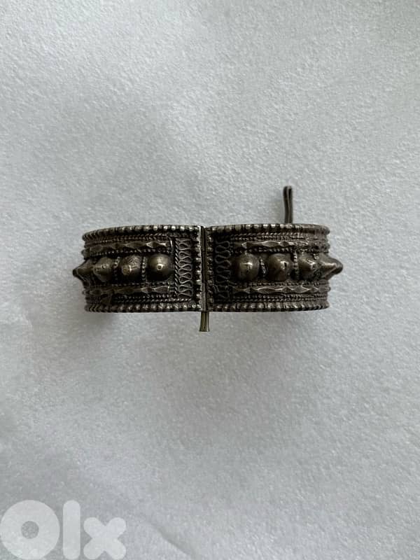 Antique handmade ethnic jewelry silver bracelet from south Oman 7