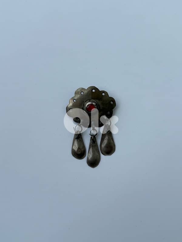 Antique handmade ethnic jewelry silver brooch with red natural stone 0