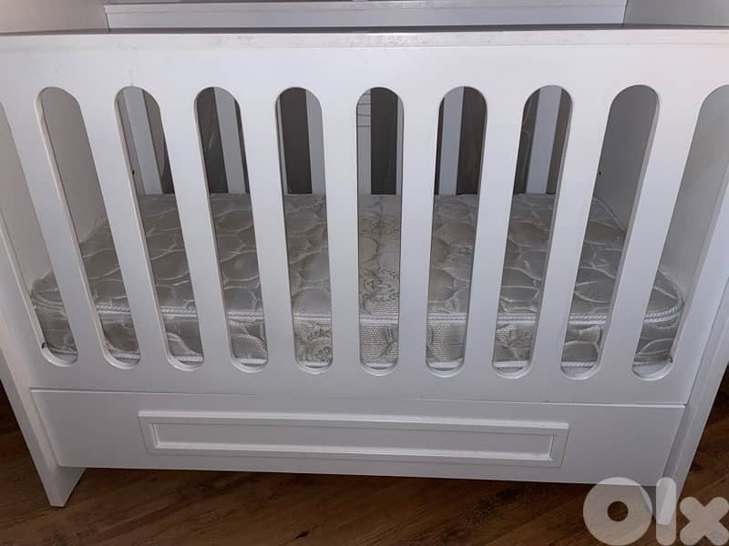 Wooden Baby Bed 2