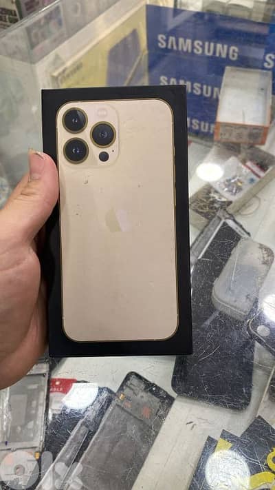 مطلوب بورد ١٢ برو