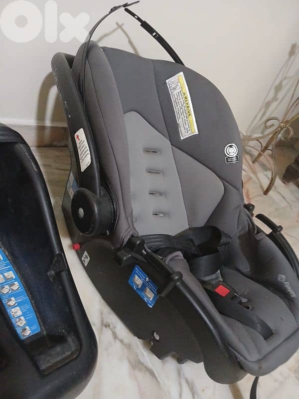 كرسي سيارة 0