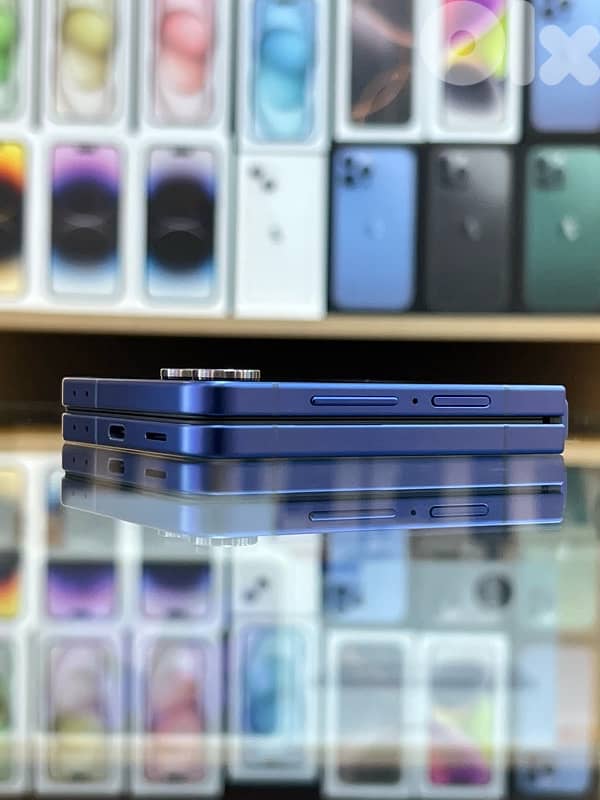 Samsung Galaxy Z flip 7 4