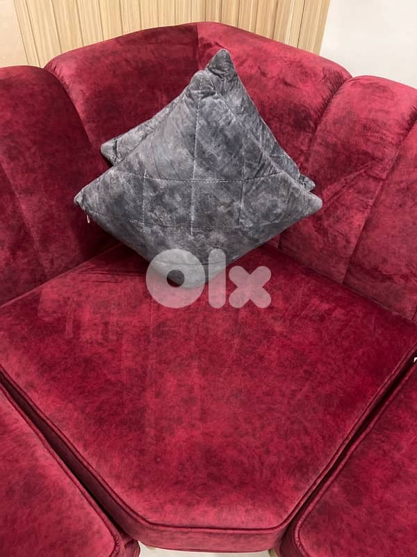 بيع صالون مستعمل نضيف 600$ 2